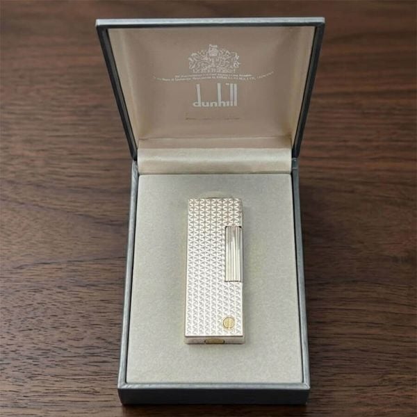 Bật lửa Dunhill vân kim cương nổi bọc bạc  DHI41
