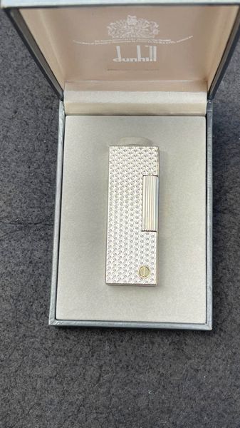 Bật lửa Dunhill vân kim cương nổi bọc bạc  DHI41