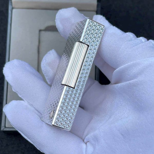 Bật lửa Dunhill vân kim cương nổi bọc bạc  DHI41