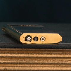 Bật lửa chính hãng Zorro bạc xước viền vàng Z642