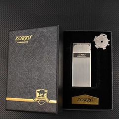 Bật lửa chính hãng Zorro bạc xước viền vàng Z642
