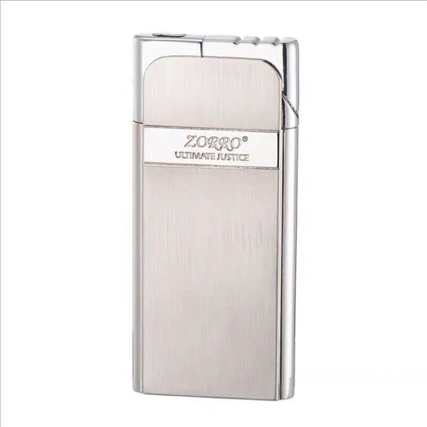 Bật lửa chính hãng Zorro bạc xước viền vàng Z642