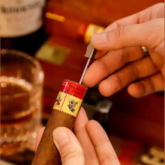 Bật lửa khò 2 tia Lubinski kèm dao cắt chữ V và đục Cigar YJA 10056