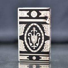 Dupont  Sơn Mài Đen Hoa Văn Hoàng Gia D08