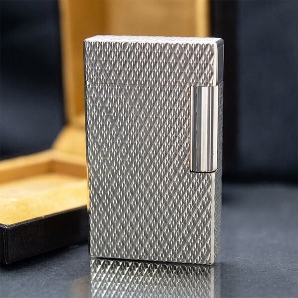 S.T. Dupont Ligne 1 (1 Lỗ Cao) – Họa Tiết Vân Kim Cương Nổi Diamond Head DPH72