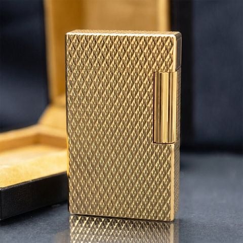 S.T. Dupont Ligne 1 (1 Lỗ Cao) – Họa Tiết Vân Kim Cương Nổi Diamond Head DPH72