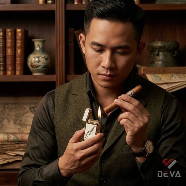 Dupont trắng chữ vàng chéo D155