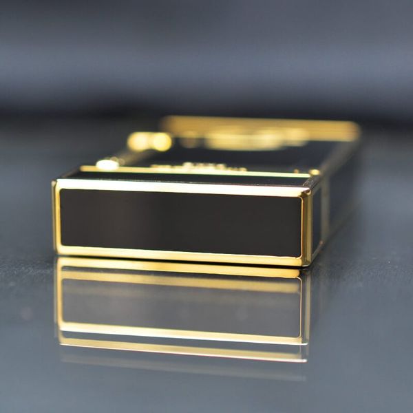 Dupont Hồng Kông Sơn Mài Đen Họa Tiết Chữ D D18