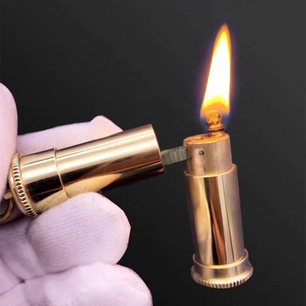 Bật lửa thủ công đồng nguyên khối độc đáo TC38