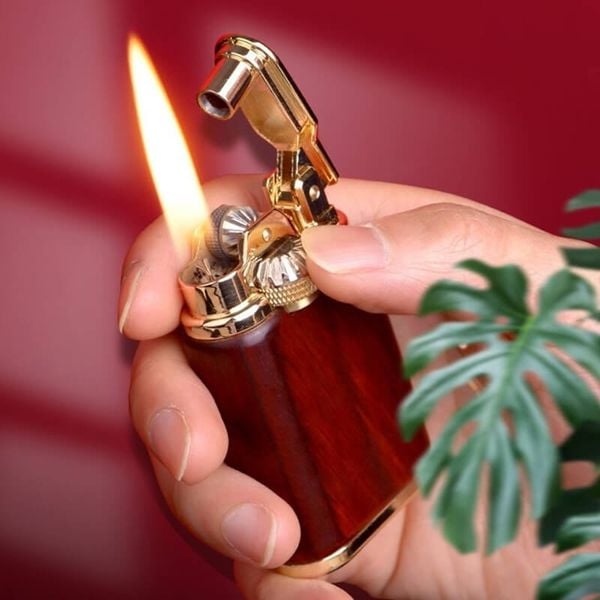 Bật lửa xăng Chief bọc gỗ đánh lửa dây chuyền CF227-501