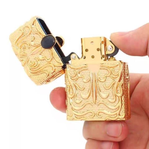 Bật lửa Chief ốp nổi hoa văn gắn đá quý CF1024