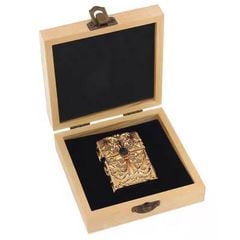 Bật lửa Chief ốp nổi hoa văn gắn đá quý CF1024