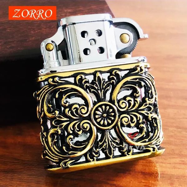 Bật lửa xăng hoa văn độc lạ  Zorro Z506-630