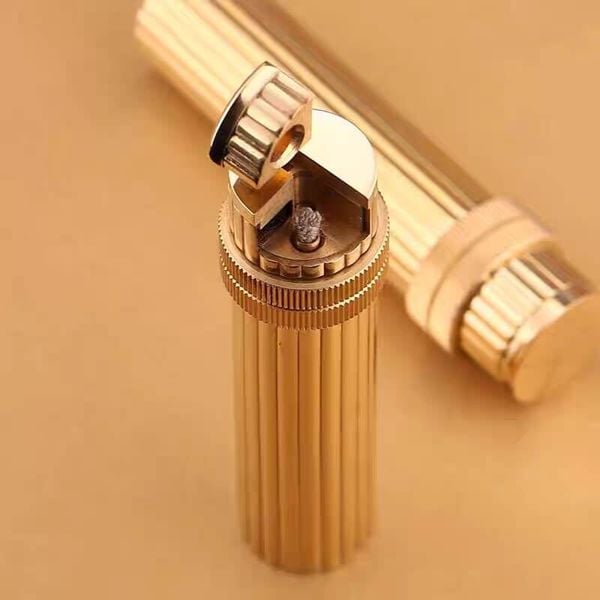 Bật lửa thủ công đồng nguyên khối phong cách Hermes TC45