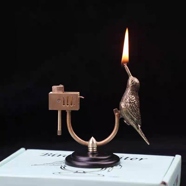 Bật lửa xăng đồng khối hình chim TC23