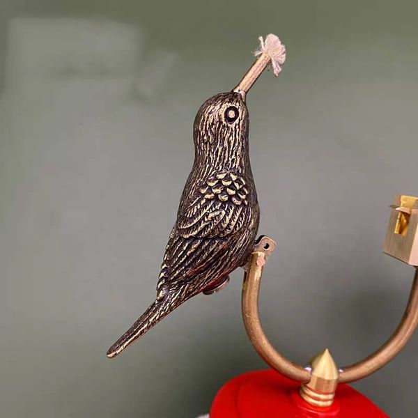 Bật lửa xăng đồng khối hình chim TC23