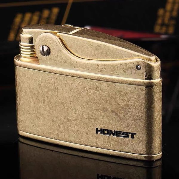 Bật lửa cần cối xăng đá Honest BCZ 214A