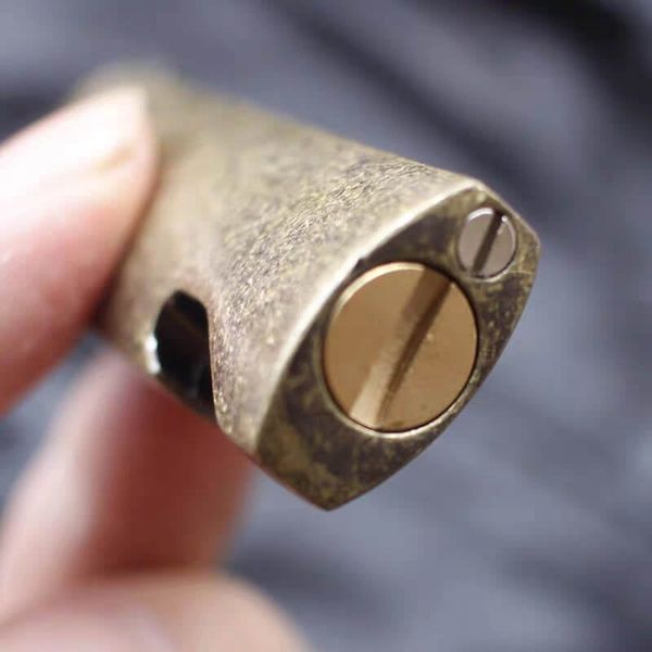 Bật xăng Dolphin HY675