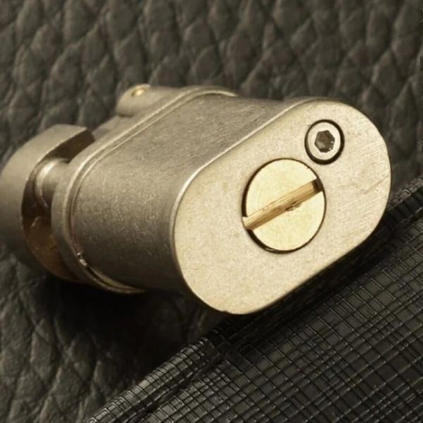 Bật lửa xăng đá mini kiểu dáng độc lạ JF01