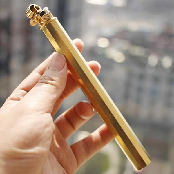 Bật lửa thủ công Đồng nguyên khối độc lạ cán dài TC31