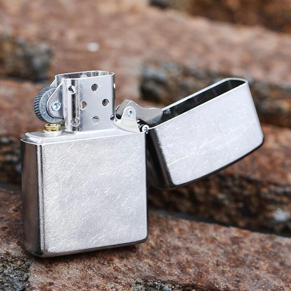 Zippo chính hãng trắng bạc xước ZT39