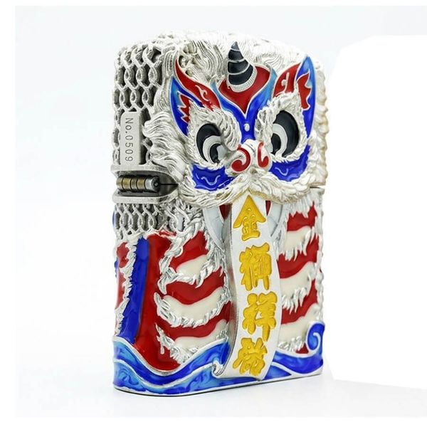 Zippo Bọc Lưới Mạ Vàng Đầu Sư Tử Nhả Chữ Tài Lộc ZN163