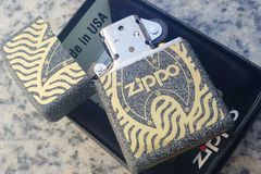 Zippo Chủ Đề Biểu Tượng Ngọn Lửa Phong Cách Metal Z350
