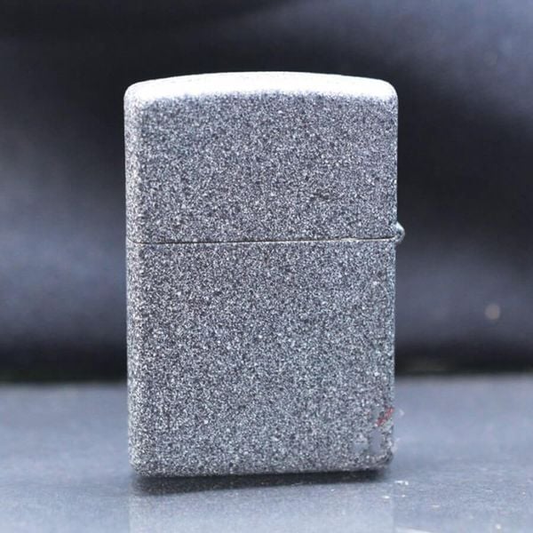 Zippo Chủ Đề Biểu Tượng Ngọn Lửa Phong Cách Metal Z350