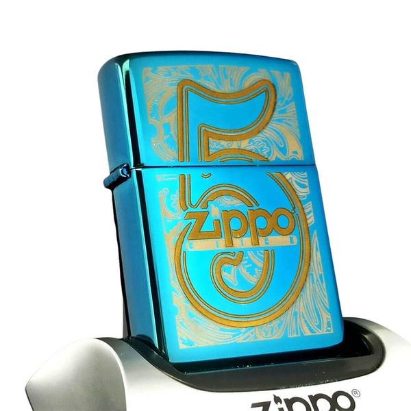Zippo 2007 Chủ Đề Câu Lạc Bộ Zippo Click – Đời 07 – Bản Khắc Sâu Chrome Bóng C714