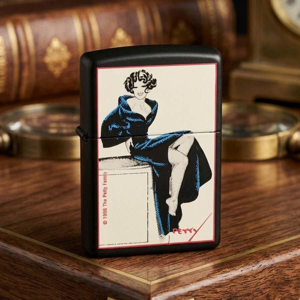 Zippo cô gái Petty C08