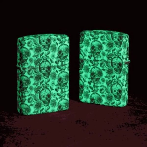 Zippo chính hãng Dạ Quang Chủ Đề Đầu Lâu Skeleton Design Z385