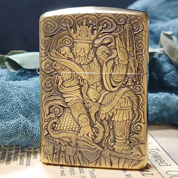 Set Zippo Armor Khắc Nổi Vị Thần Cổ Đại ZD70