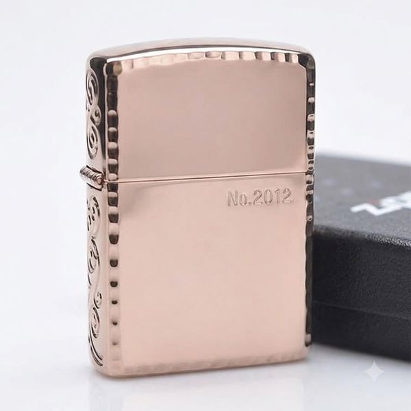 Zippo Armor vàng hồng hoa văn cạnh ZN93