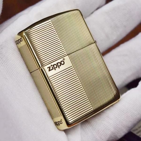 Zippo Khắc Các Đường Kẻ Sọc Ngang Dọc ZN393