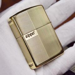 Zippo Khắc Các Đường Kẻ Sọc Ngang Dọc ZN393