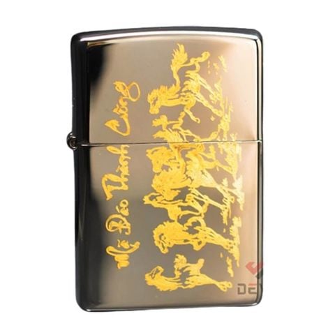 Zippo Sơn Khắc Chủ Đề Mã Đáo Thành Công Mạ Vàng ZK98