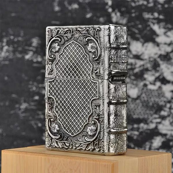 Zippo Tạo Hình Quyển Kinh Thánh Holy Bible ZD59