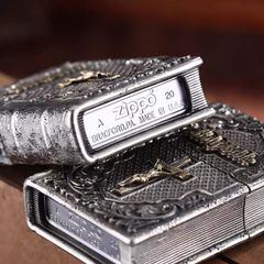 Zippo Tạo Hình Quyển Kinh Thánh Holy Bible ZD59