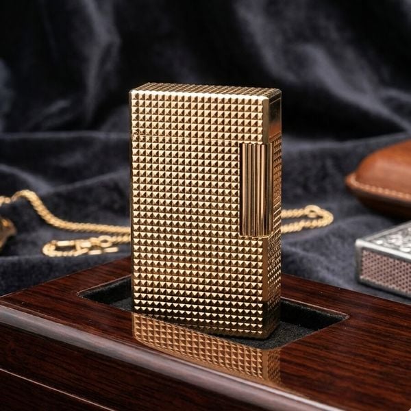S.T. Dupont Ligne 1 (1 Lỗ) – Họa Tiết Vân Kim Cương Diamond Head Kinh Điển DPH71