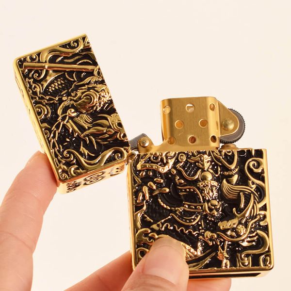 Bật lửa xăng đá Zorro bọc vỏ dày khắc nổi Tôn Ngộ Không Z-KJ1023