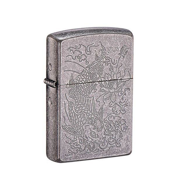 Bật lửa xăng đá Zorro bạc cổ khắc cá chép ngậm tiền Z92107