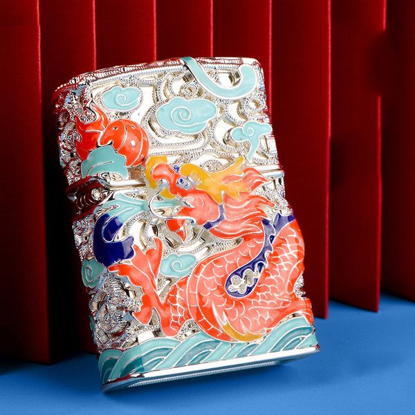 Bật lửa xăng đá Chief bọc lưới hoa văn chủ đề rồng thần CF1355-1356