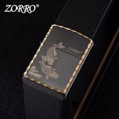 Bật lửa xăng đá Zorro đen bóng viền gõ búa chủ đề cá chép Z91325A
