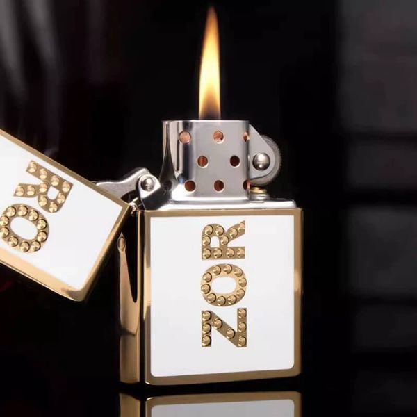 Zorro 2 mộc đáy có chữ ZYN001