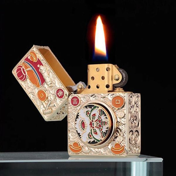 Bật lửa Zorro bọc vỏ dày vòng xoay đầu Lân may mắn Z-KJ1025