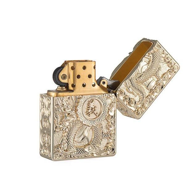 Bật lửa xăng đá Zorro bọc vỏ dày khắc nổi tướng Quan Vũ Z-KJ1005