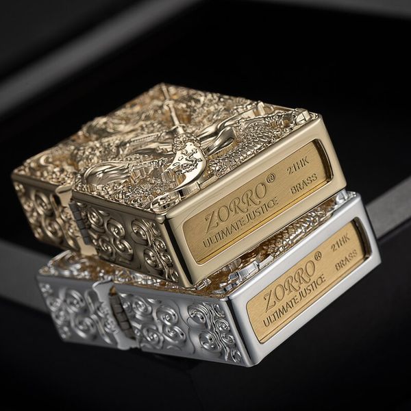 Bật lửa xăng đá Zorro bọc vỏ dày khắc nổi tướng Quan Vũ Z-KJ1005