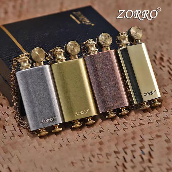 Bật lửa  Zorro mini cổ điển chụp bấc Z770