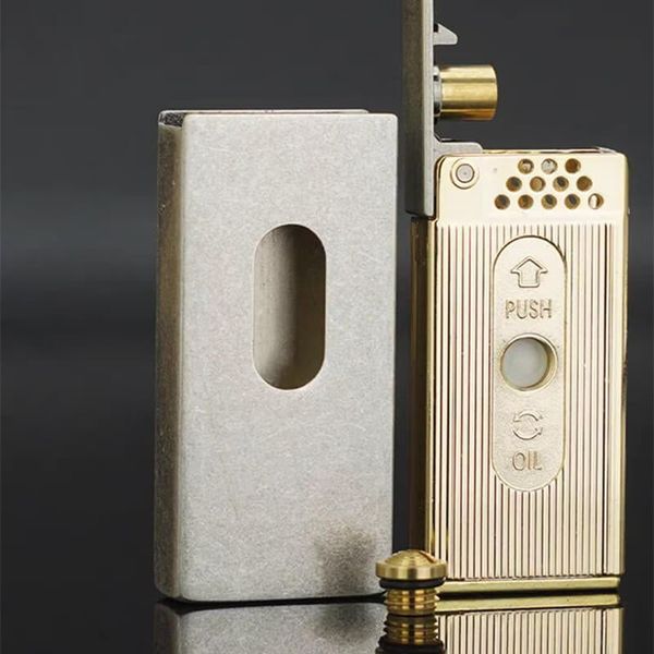 Bật lửa xăng đá chính hãng Zorro cần gạt nắp trượt Z739