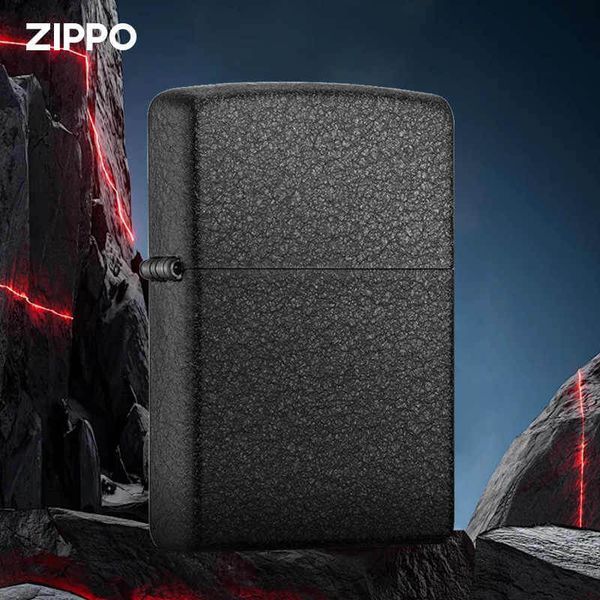 Bật lửa zippo chính hãng sơn mài đen Z01